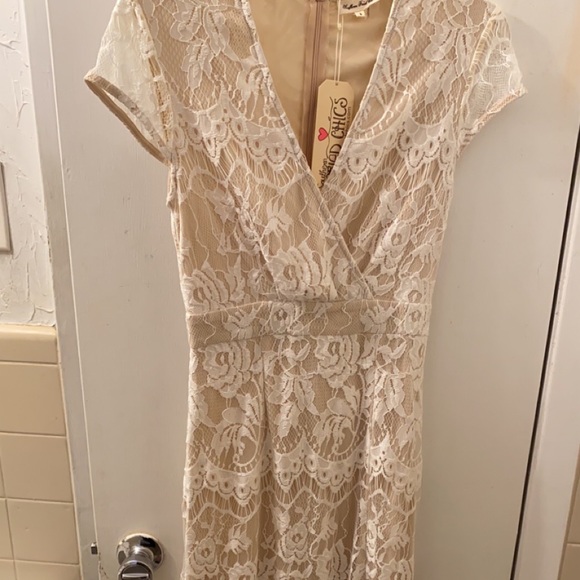 Dresses & Skirts - Southern Fried Chics white lace dress